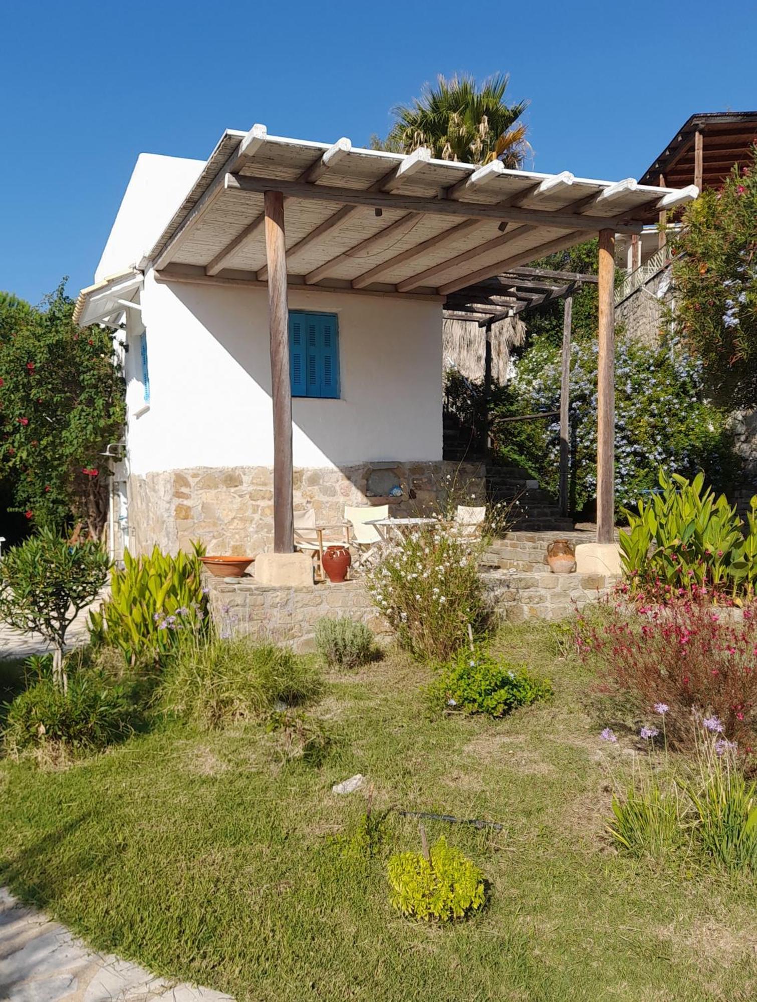 Lemon Tree Cottage Finikounta Ngoại thất bức ảnh